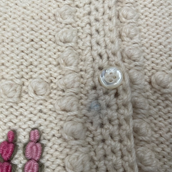 Vintage Cardigan 100% New Wool Hand Knit in New Zealand - Picture 11 of 12